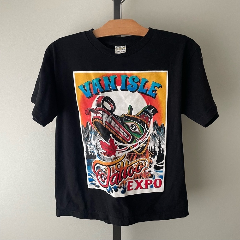 Van Isle Tattoo Expo Graphic Collectors Tshirt Youth Tee Art Artistic Kids